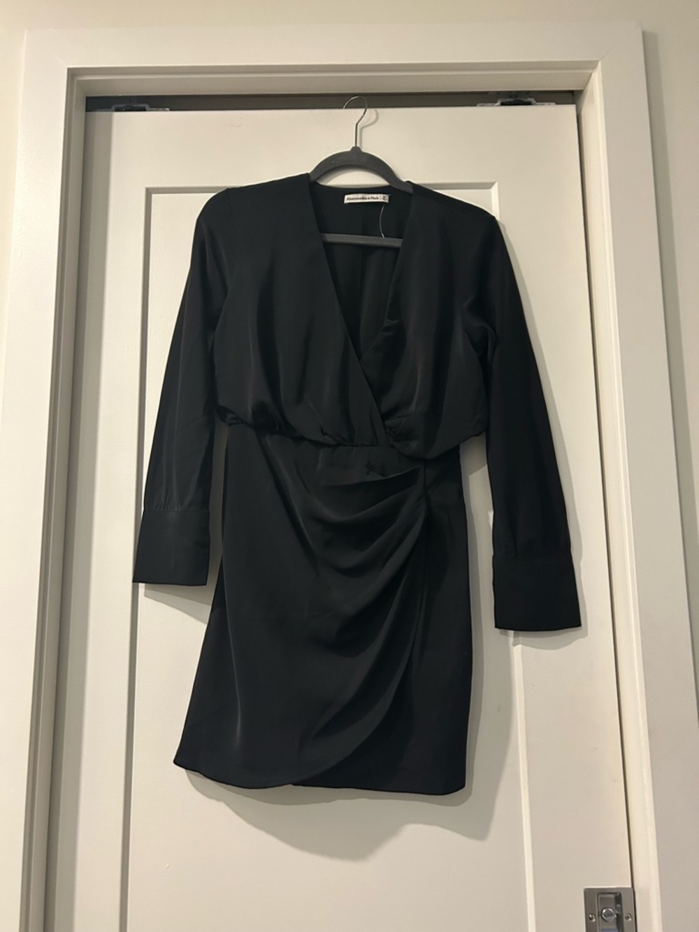 Abercrombie & Fitch Black Long-Sleeve Drape Wrap Dress